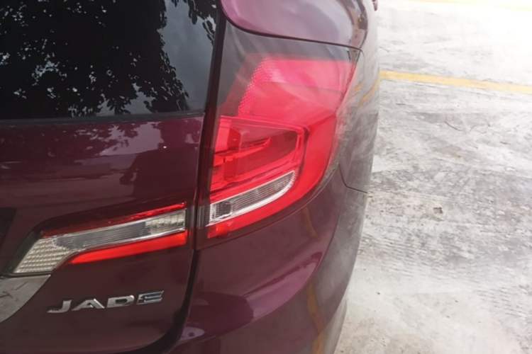 Used Honda Jade 2017 1.8L automatic Comfort version 5 seats Right Rear Taillight