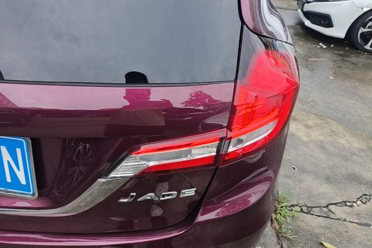 Used Honda Jade 2017 1.8L automatic Comfort version 5 seats Right Rear Taillight