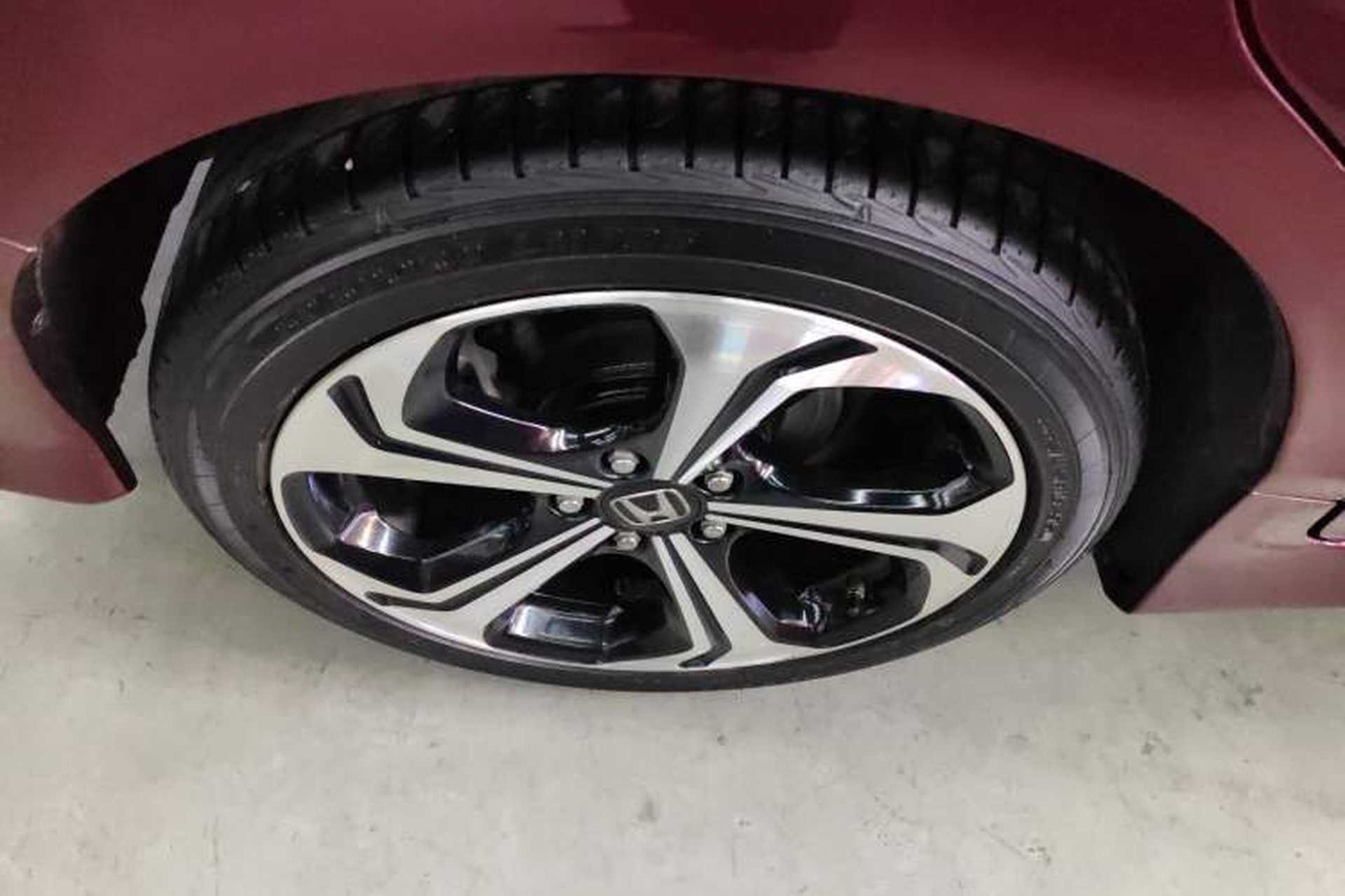 Used Honda Jade 2017 210 TURBO CVT Luxury Edition 5 Seats Right Rear Wheel Hub