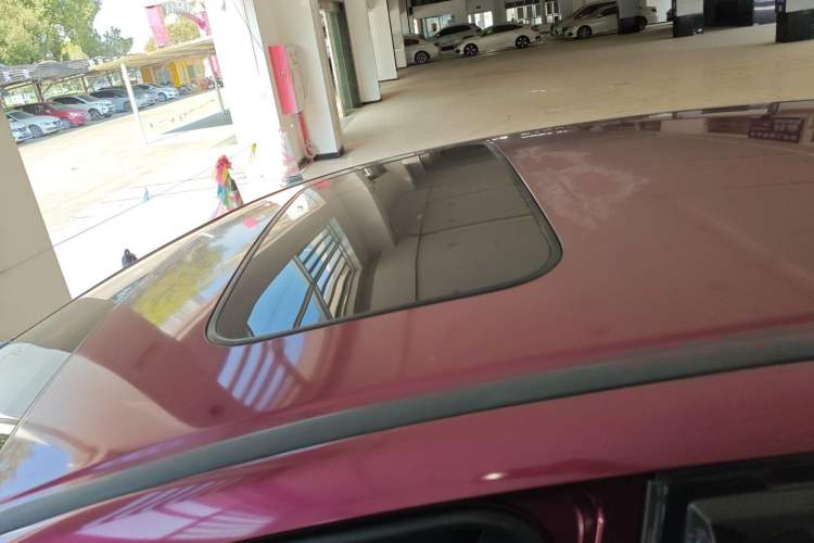 Used Honda Jade 2017 1.8L automatic Comfort version 5 seats Roof