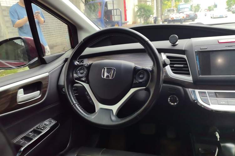 Used Honda Jade 2017 210 TURBO CVT Luxury Edition 5 Seats Steering Wheel