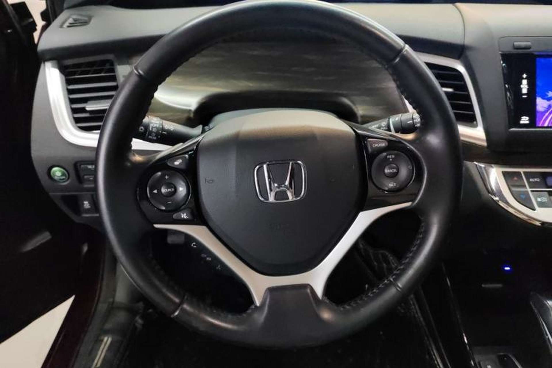 Used Honda Jade 2017 210 TURBO CVT Luxury Edition 5 Seats Steering Wheel