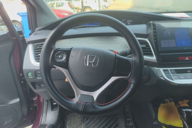 Used Honda Jade 2017 1.8L automatic Comfort version 5 seats Steering Wheel