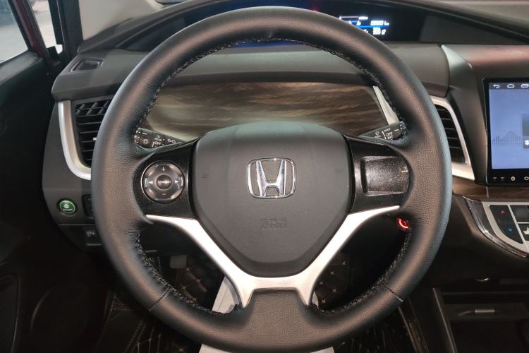 Used Honda Jade 2017 1.8L automatic Comfort version 5 seats Steering Wheel