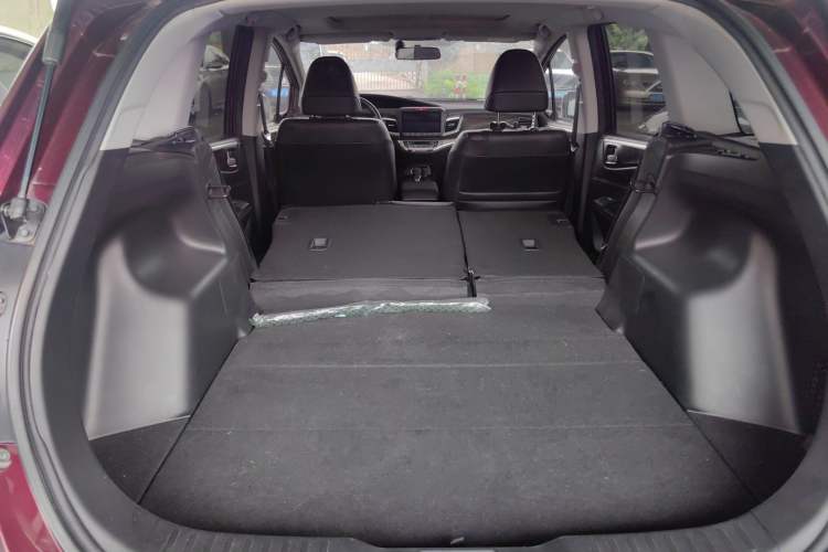 Used Honda Jade 2017 1.8L automatic Comfort version 5 seats Trunk
