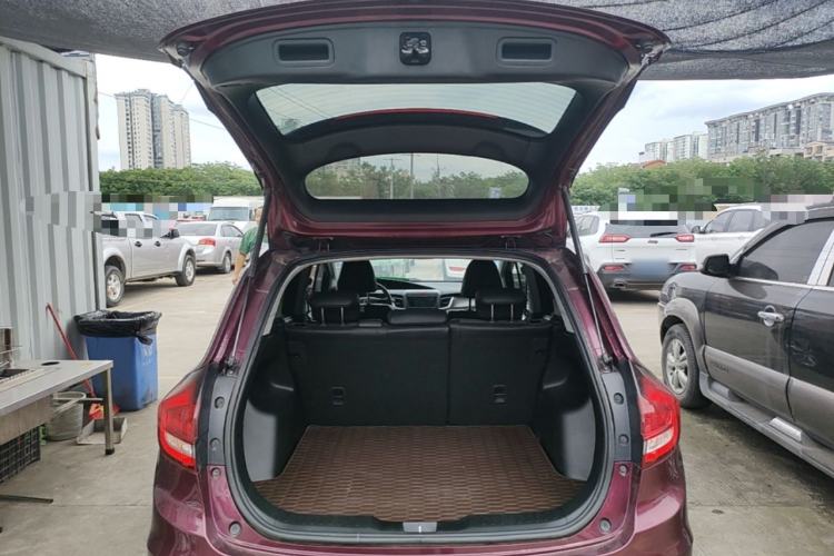 Used Honda Jade 2017 1.8L automatic Comfort version 5 seats Trunk