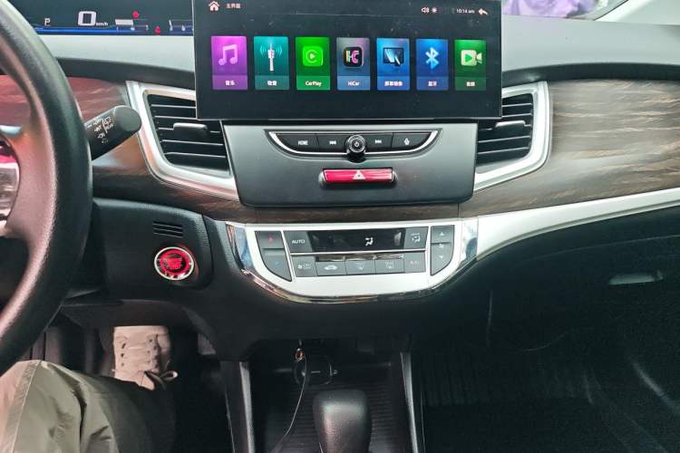 Used Honda Jade 2017 1.8L automatic Comfort version 5 seats Audio And AC Panel