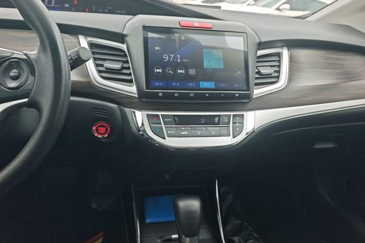 Used Honda Jade 2017 210TURBO CVT Fashion Edition 5-seater Audio And AC Panel
