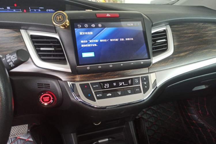 Used Honda Jade 2017 1.8L automatic Comfort version 5 seats Audio And AC Panel
