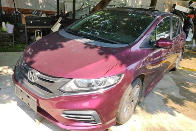 Honda Jade 2017 1.8L automatic Comfort version 5 seats usado