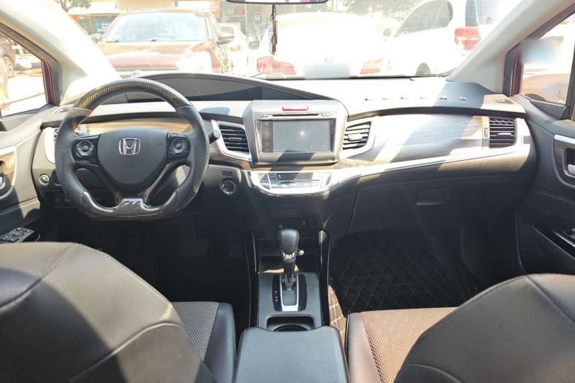 Used Honda Jade 2017 210TURBO CVT Fashion Edition 5-seater Center Console