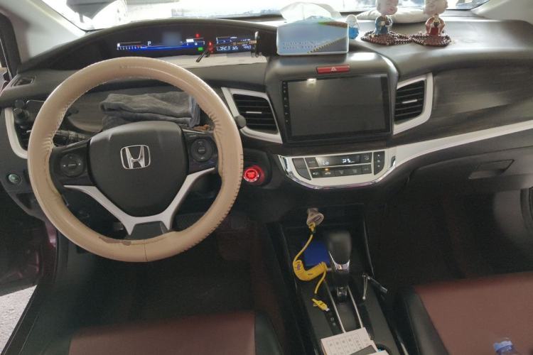 Used Honda Jade 2017 210TURBO CVT Fashion Edition 5-seater Center Console