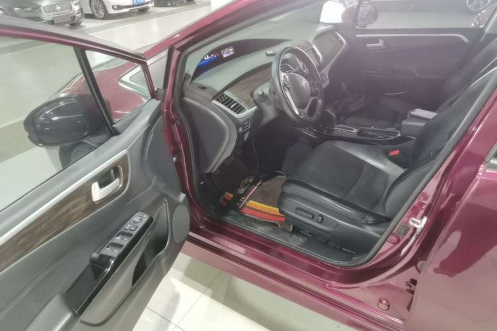 Used Honda Jade 2017 210 TURBO CVT Luxury Edition 5 Seats Driver Seat