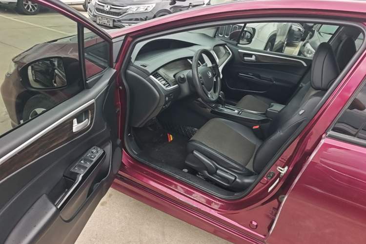 Used Honda Jade 2017 210TURBO CVT Fashion Edition 5-seater Driver Seat