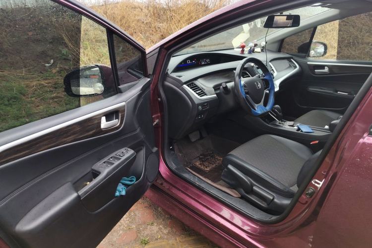 Used Honda Jade 2017 1.8L automatic Comfort version 5 seats Driver Seat