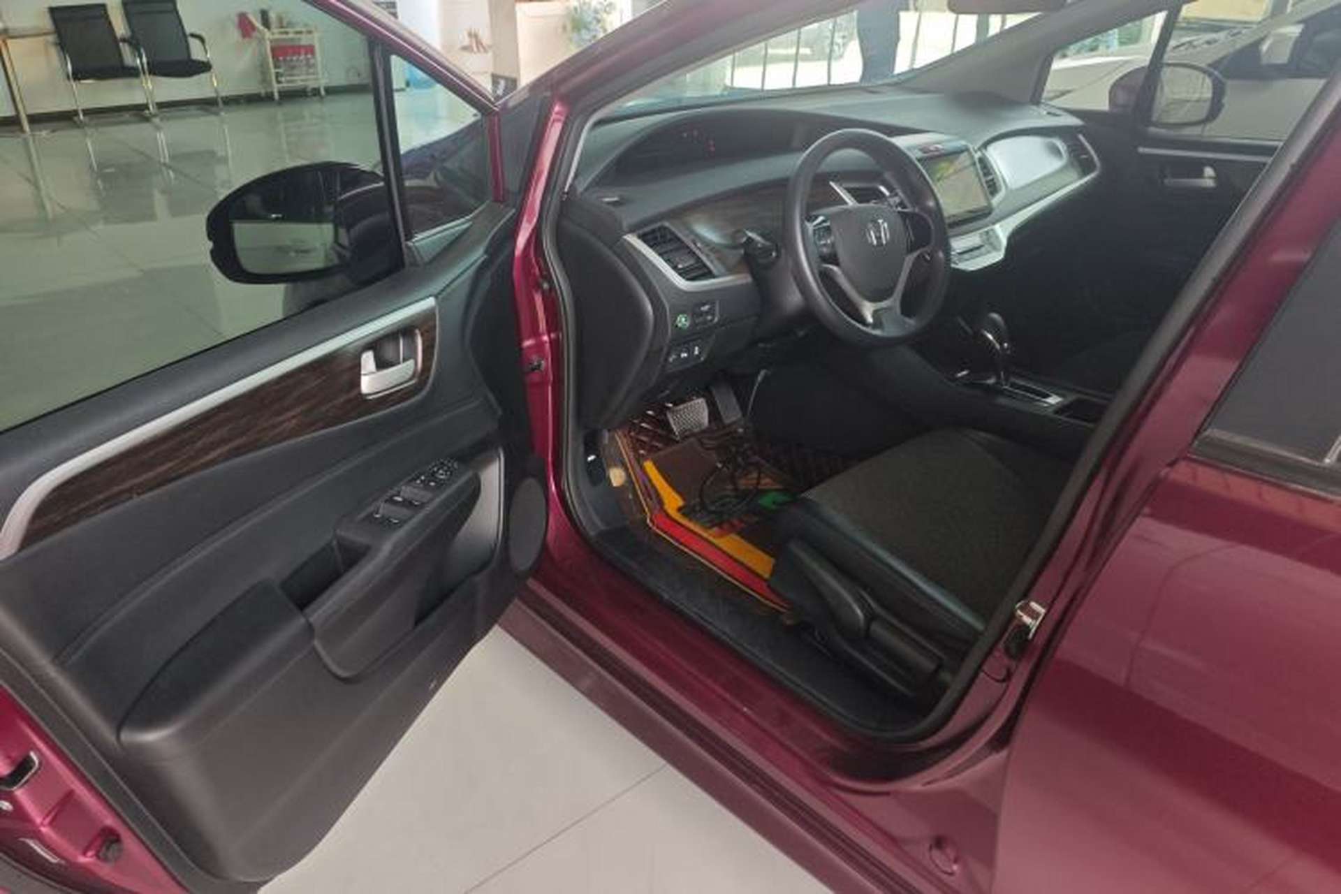 Used Honda Jade 2017 1.8L automatic Comfort version 5 seats Driver Seat
