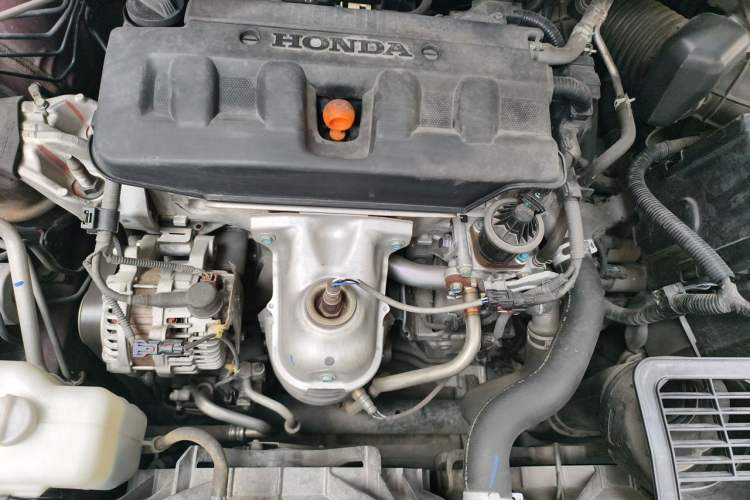 Used Honda Jade 2017 1.8L automatic Comfort version 5 seats Engine Bay