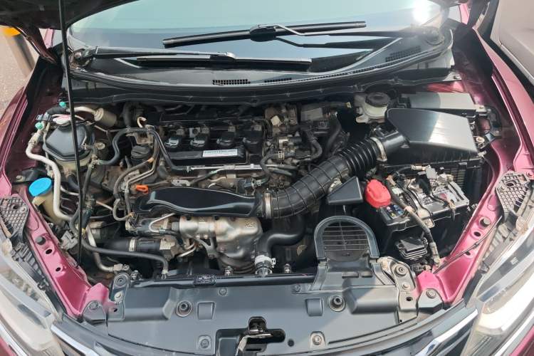 Used Honda Jade 2017 210TURBO CVT Fashion Edition 5-seater Engine Bay