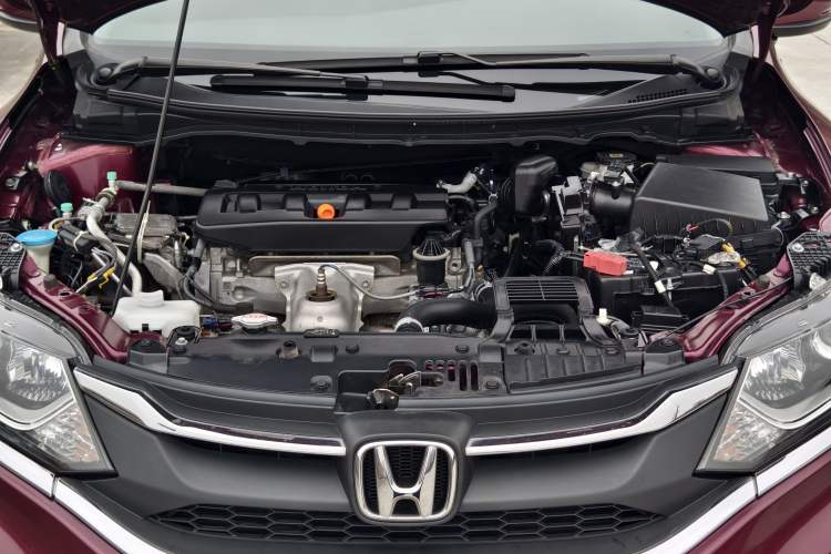 Used Honda Jade 2017 1.8L automatic Comfort version 5 seats Engine Bay