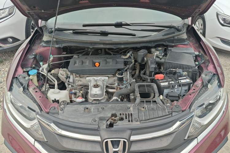 Used Honda Jade 2017 1.8L automatic Comfort version 5 seats Engine Bay