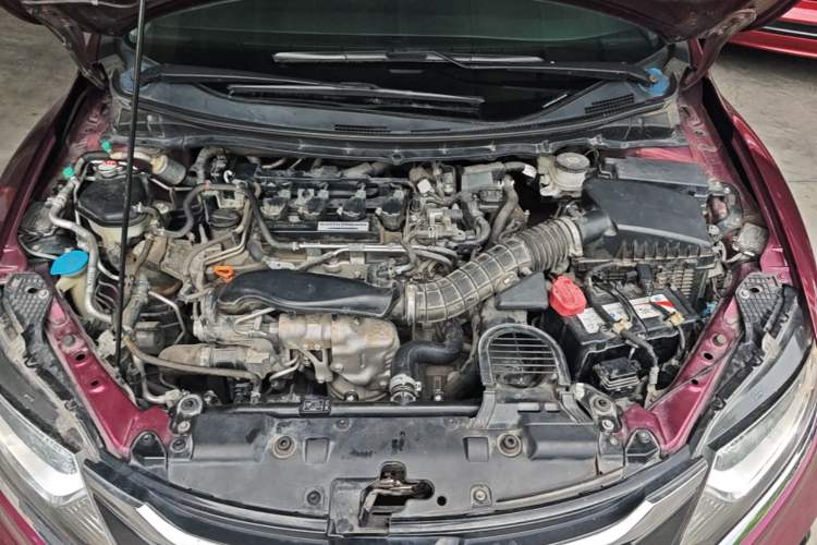 Used Honda Jade 2017 210TURBO CVT Fashion Edition 5-seater Engine Bay