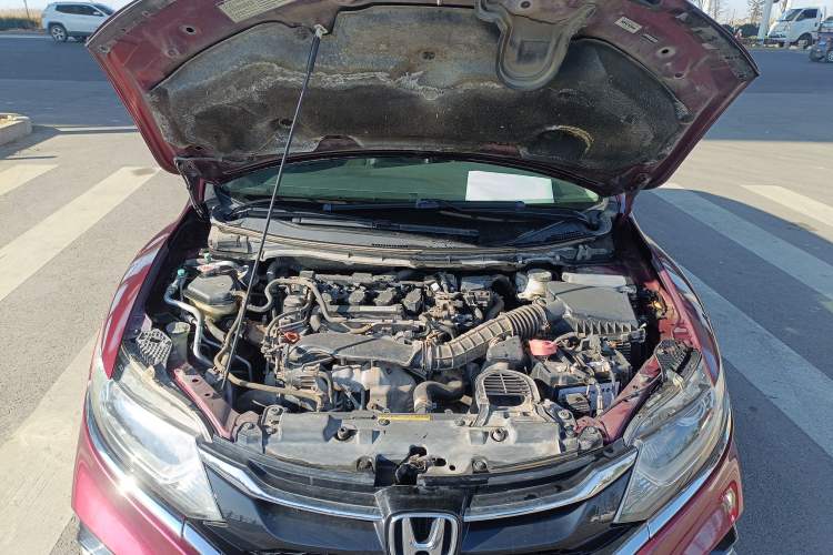 Used Honda Jade 2017 210TURBO CVT Fashion Edition 5-seater Engine Bay
