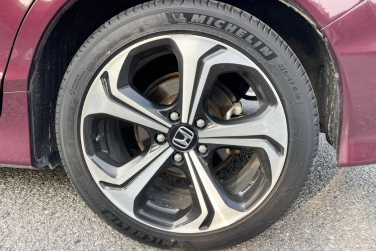 Used Honda Jade 2017 210 TURBO CVT Luxury Edition 5 Seats Exterior 1