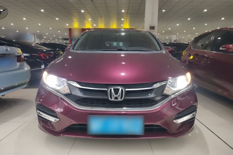 Used Honda Jade 2017 1.8L automatic Comfort version 5 seats Exterior 1