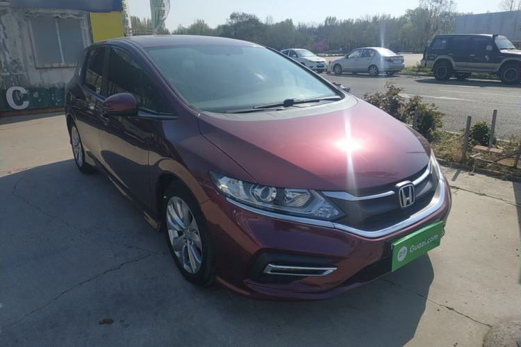 Used Honda Jade 2017 1.8L automatic Comfort version 5 seats Exterior 1