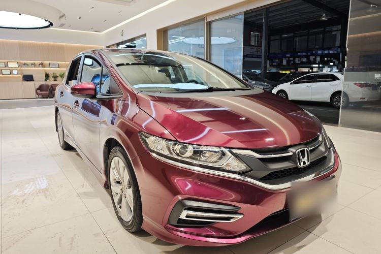 Used Honda Jade 2017 1.8L automatic Comfort version 5 seats Exterior 2