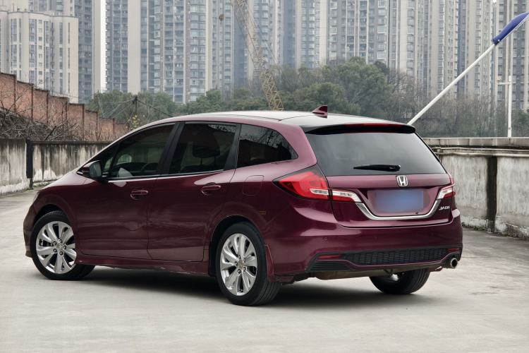 Used Honda Jade 2017 1.8L automatic Comfort version 5 seats Exterior 2