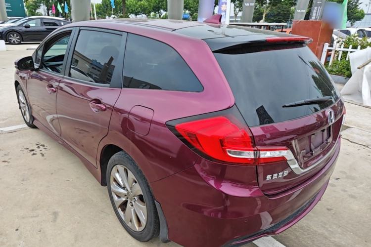 Used Honda Jade 2017 1.8L automatic Comfort version 5 seats Exterior 2