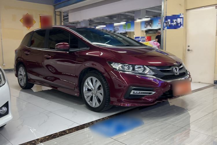Used Honda Jade 2017 1.8L automatic Comfort version 5 seats Exterior 2