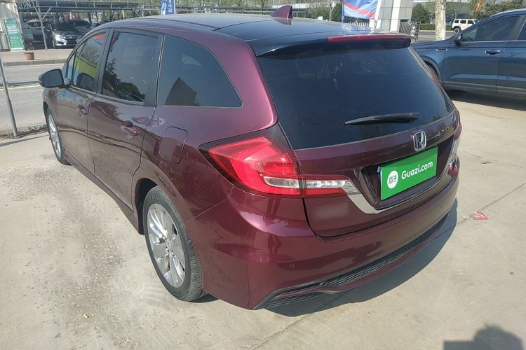 Used Honda Jade 2017 1.8L automatic Comfort version 5 seats Exterior 2