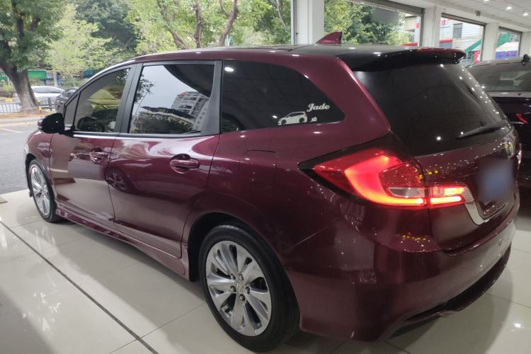 Used Honda Jade 2017 1.8L automatic Comfort version 5 seats Exterior 3