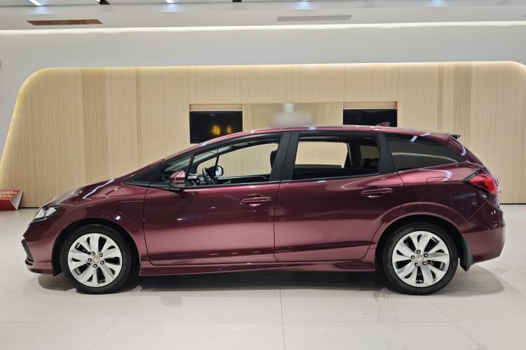 Used Honda Jade 2017 1.8L automatic Comfort version 5 seats Exterior 3
