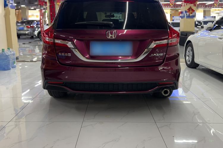 Used Honda Jade 2017 1.8L automatic Comfort version 5 seats Exterior 3