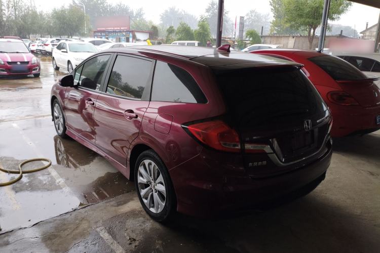 Used Honda Jade 2017 1.8L automatic Comfort version 5 seats Exterior 3