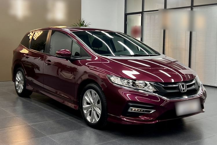 Used Honda Jade 2017 1.8L automatic Comfort version 5 seats Exterior 3