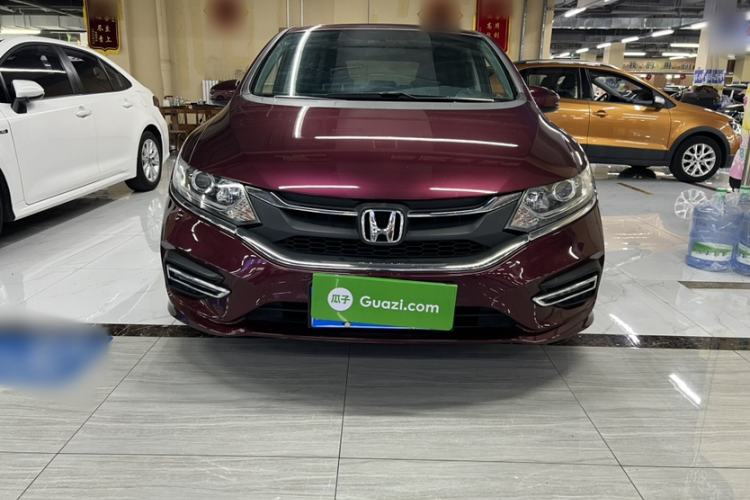 Used Honda Jade 2017 1.8L automatic Comfort version 5 seats Exterior 4