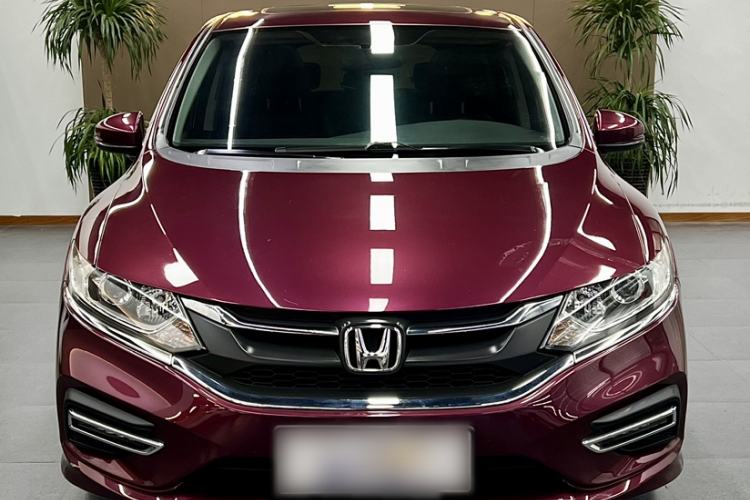 Used Honda Jade 2017 1.8L automatic Comfort version 5 seats Exterior 4