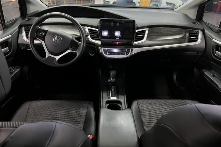 Used Honda Jade 2017 1.8L automatic Comfort version 5 seats Exterior 6