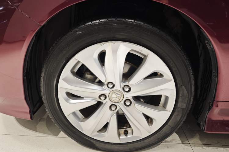 Used Honda Jade 2017 1.8L automatic Comfort version 5 seats Exterior 7