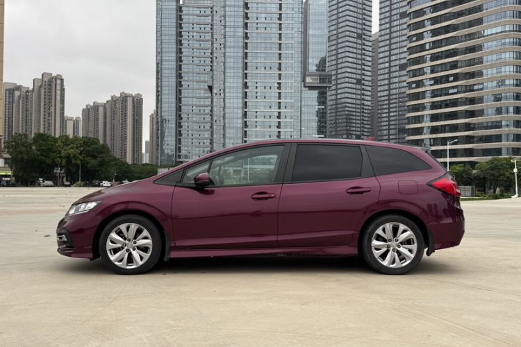 Used Honda Jade 2017 1.8L automatic Comfort version 5 seats Exterior 7
