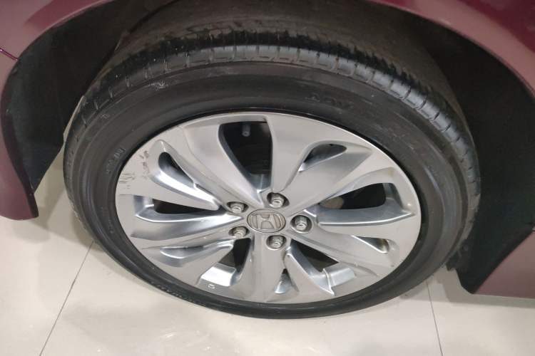 Used Honda Jade 2017 1.8L automatic Comfort version 5 seats Exterior 8