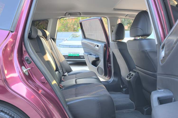 Used Honda Jade 2017 1.8L automatic Comfort version 5 seats Exterior 9