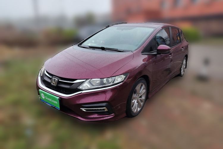 Used Honda Jade 2017 1.8L automatic Comfort version 5 seats Front Left 45 Deg