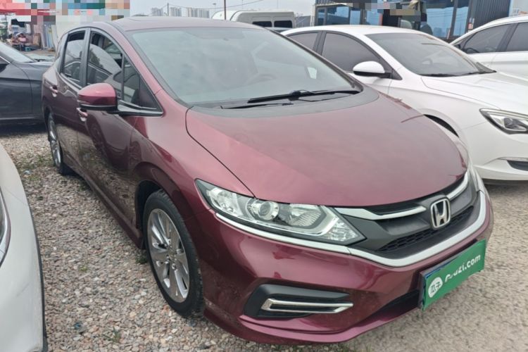 Used Honda Jade 2017 1.8L automatic Comfort version 5 seats Front Right 45 Deg