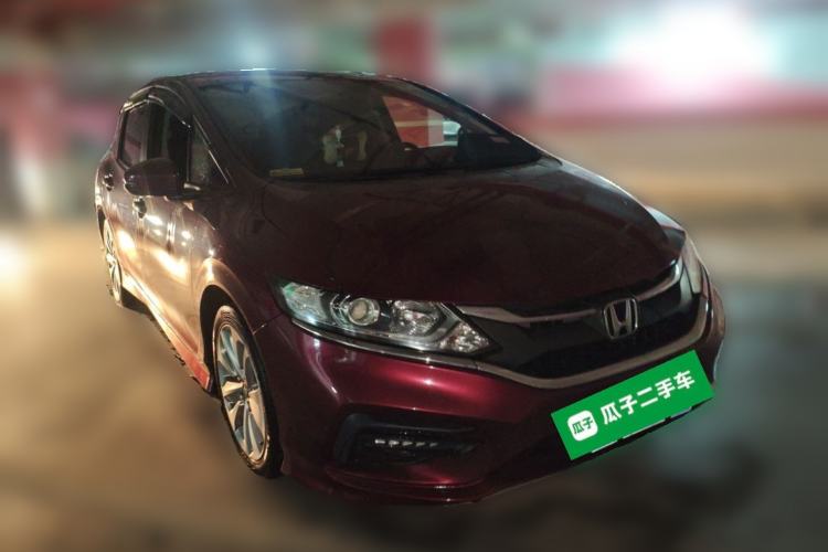 Used Honda Jade 2017 1.8L automatic Comfort version 5 seats Front Right 45 Deg