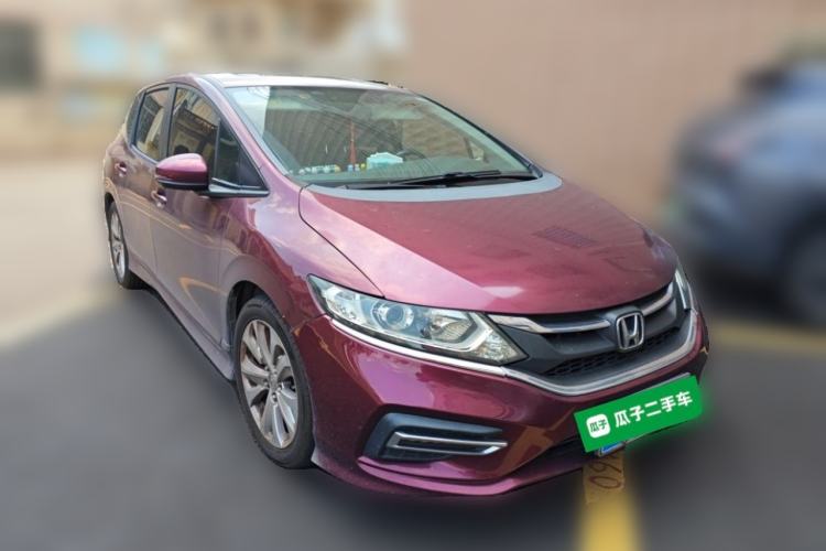 Used Honda Jade 2017 1.8L automatic Comfort version 5 seats Front Right 45 Deg